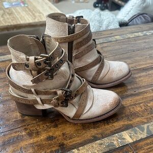 Freebird Strappy Cream and Tan Ankle Boots